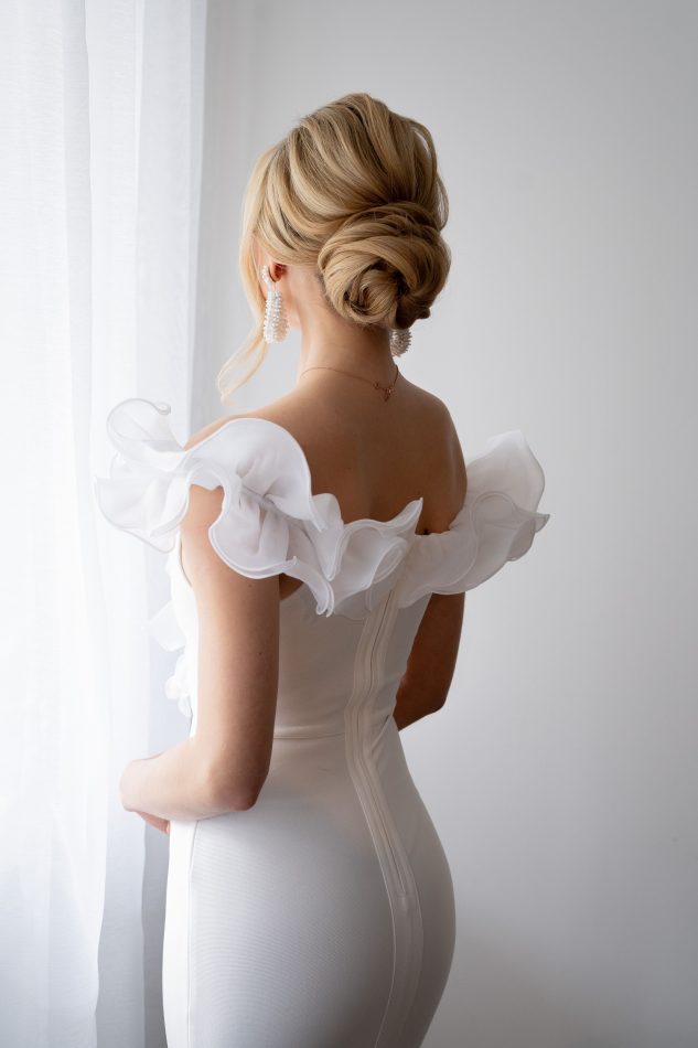 polina Low Bun